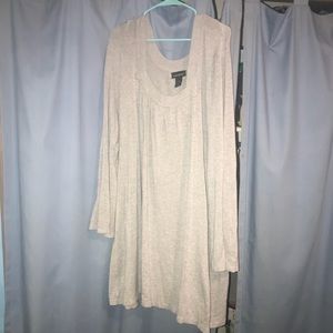 Women’s size 4X Lane Bryant Tunic Sweater